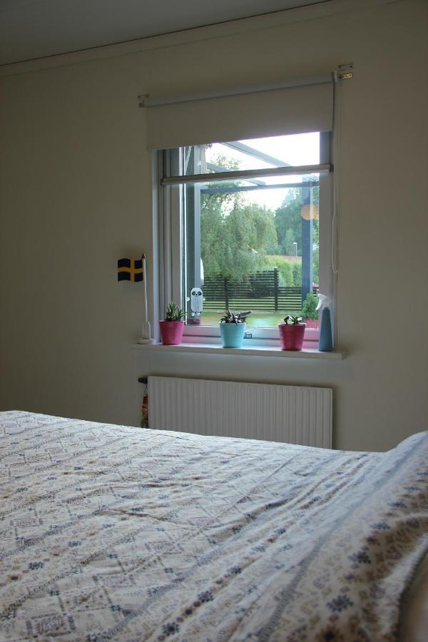 Private Room For Rent In A Villa With Garden View Älmhult Екстериор снимка